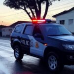 Viatura da Polícia Civil do DF em rua de Sobradinho II, simbolizando prisão por homicídio em briga filmada.