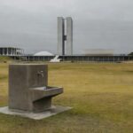 Bebedouro em evento público em Brasília, representando aprovação tardia e superficial pela CLDF.