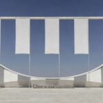 Fachada da Câmara Legislativa do DF sob céu nublado, representando violência crescente e impunidade na Procuradoria da Mulher.