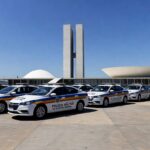 Viaturas policiais na Esplanada dos Ministérios em Brasília durante Operação Brasília Mais Segura.