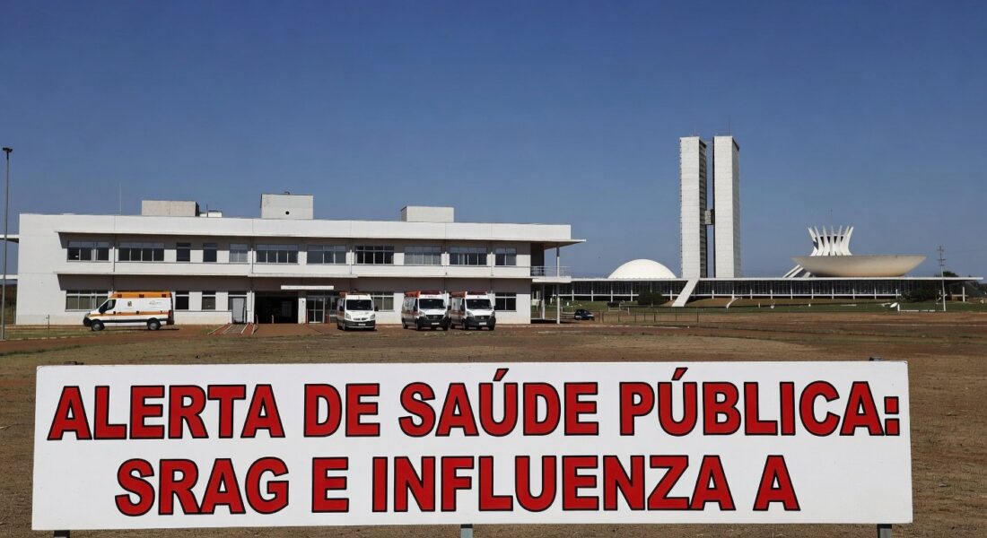 Hospital em Brasília emitindo alerta por alta de casos de SRAG pela variante K do Influenza A no Distrito Federal.