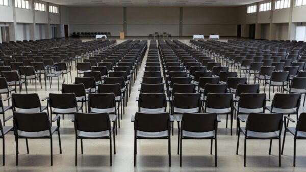Auditório em Brasília para evento contra violência e golpes em idosos