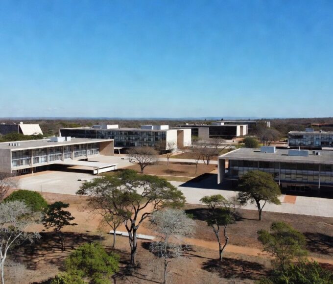 Campus universitário da UnDF em Brasília com prédios acadêmicos