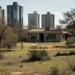 Condomínio no Distrito Federal isolado por fita policial após tiroteio