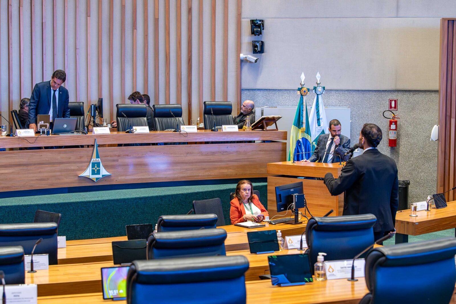 Câmara do DF aprova política de acolhimento humanizado para população em situação de rua
