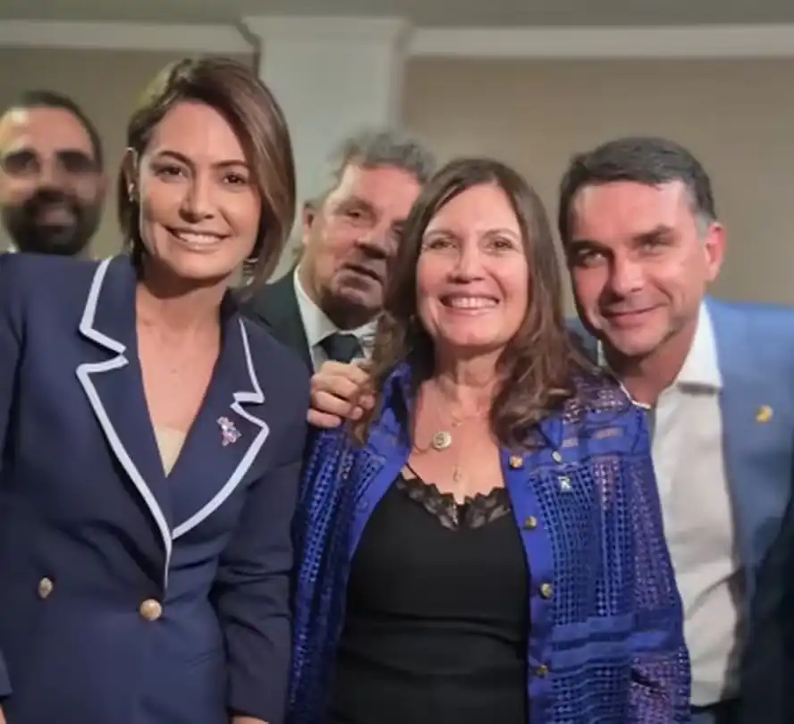 Bia Kicis confirma Michelle Bolsonaro como candidata ao Senado por Brasília
