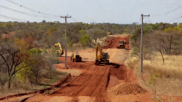 Obras de infraestrutura e energia na Colônia Agrícola 26 de Setembro