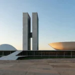Congresso Nacional em Brasília simbolizando pesquisa eleitoral no DF